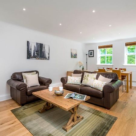 Splendid Apartment Near Vauxhall Tube Londen Buitenkant foto
