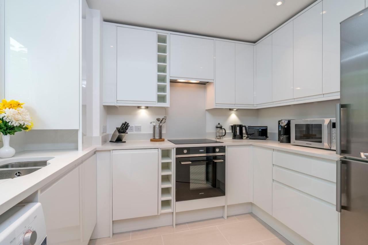 Splendid Apartment Near Vauxhall Tube Londen Buitenkant foto